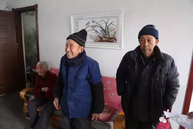 心系鄉(xiāng)親 不忘初心 感恩前行